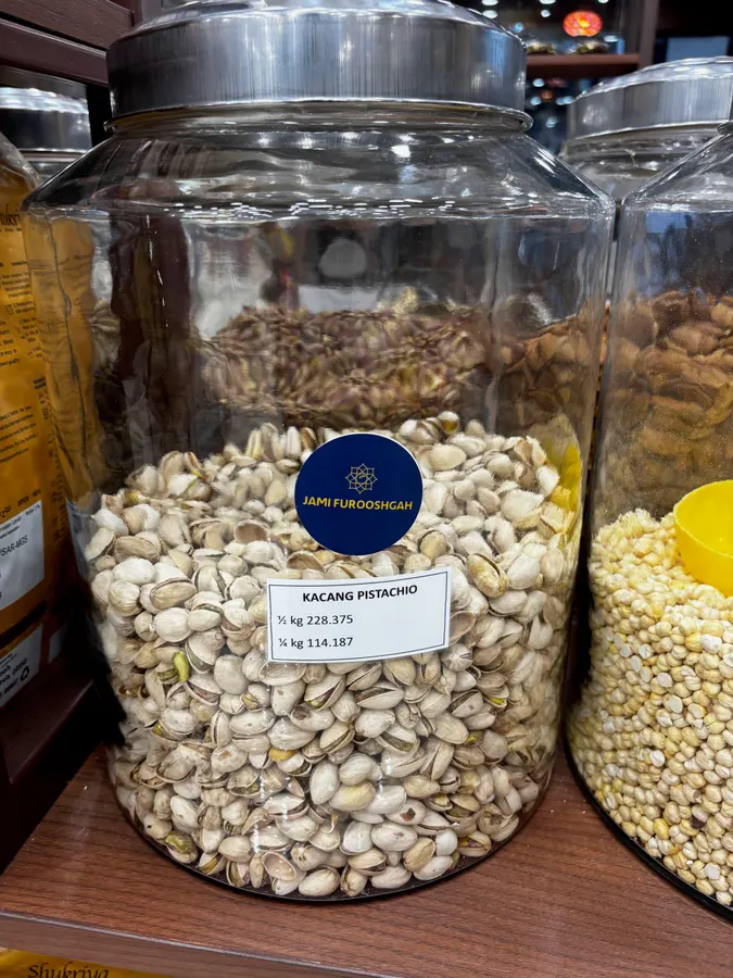Pistachio, favorit isi paket premium